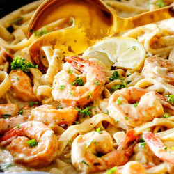 Lemon Garlic Shrimp Fettuccine