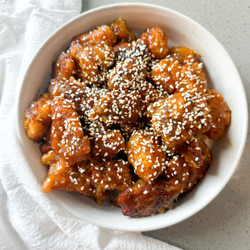 Trader Joe&apos;s Copycat Crispy Orange Chicken