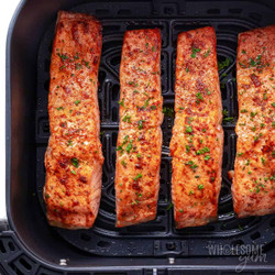 Air Fryer Salmon (perfect In 10 Minutes!)