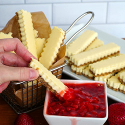 Cheesecake French Fries With Strawberry Dip