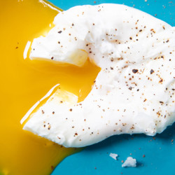 The Counterintuitive Method For Perfect Poached Eggs