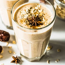 Cinnamon Date Smoothie