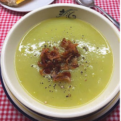 Preisoep (dutch Leek Soup)