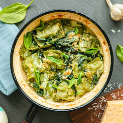 Casserole de raviolis, épinards et sauce crème