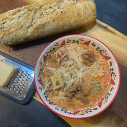 Creamy Beef and Tomato Pasta Soup