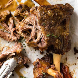 10+hours Low &amp; Slow Cooker Roast Lamb Leg With Gravy
