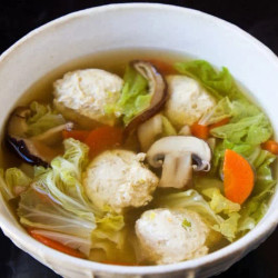Tori Tsukune Nabe (japanese Chicken Meatball Hot Pot)